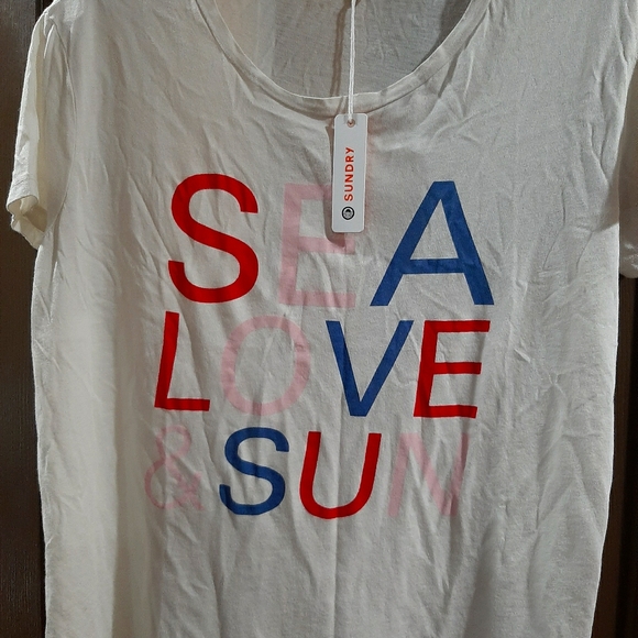 Sundry T-shirt - Picture 2 of 2